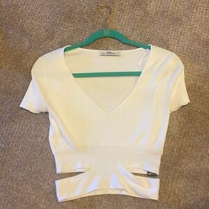 ZARA knit white crop top size medium